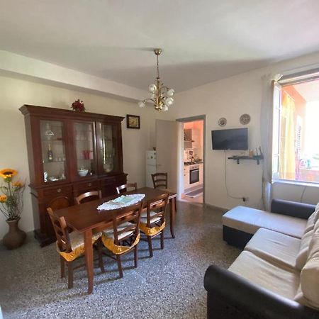 Casa Vacanza Санта-Тереза-ді-Рива Екстер'єр фото